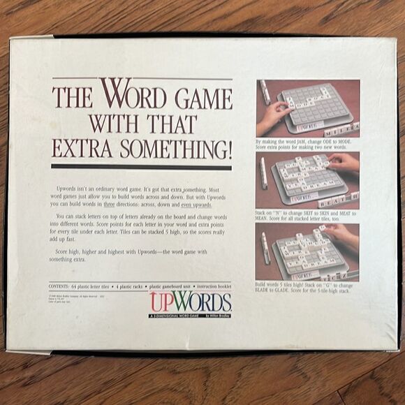 Upwards. A 3-D word game. 64 letter tiles, 4 plastic racks, game board unit. - Picture 3 of 3